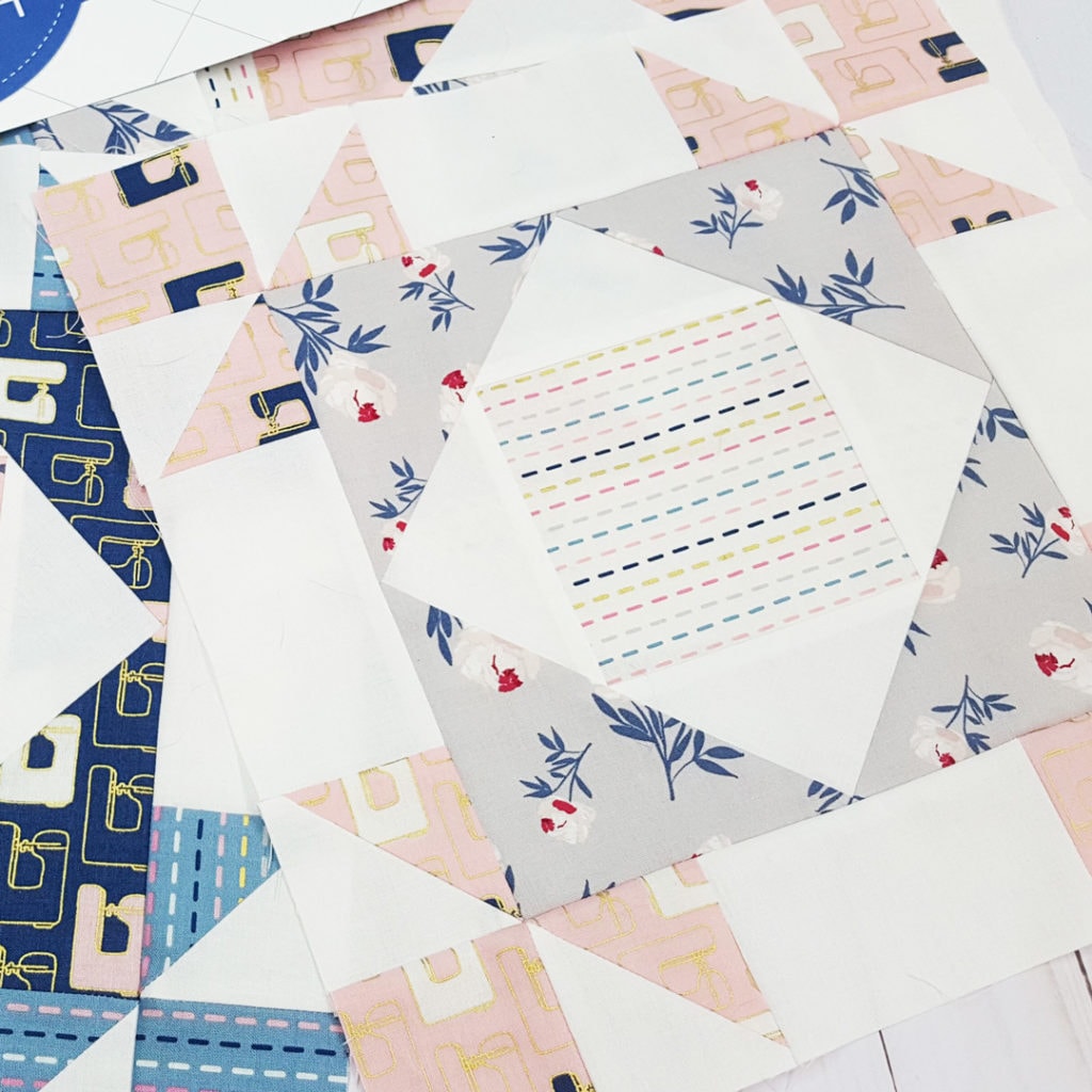 Sondra of Out of The Blue Quilts used Blooms and Bobbins by Melissa ...