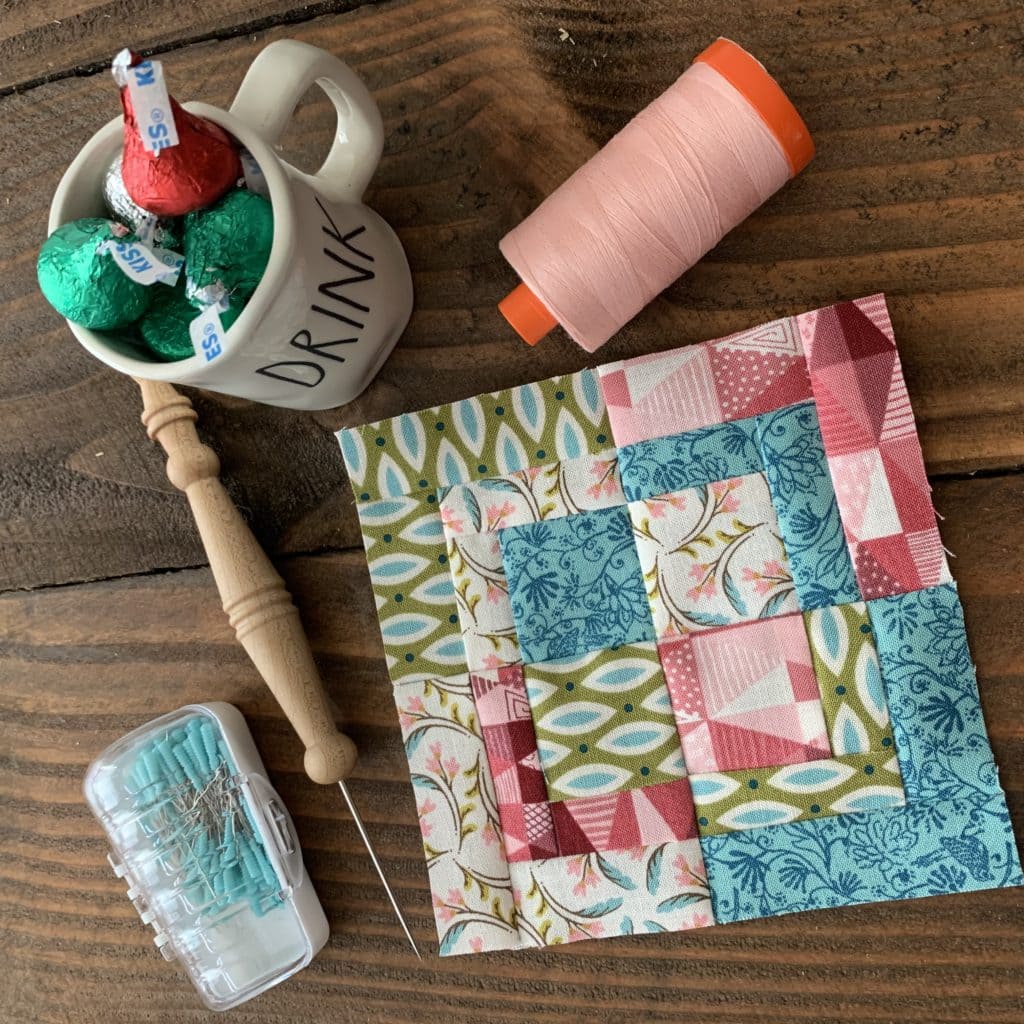 Carrie of Red Velvet Quilts ( redvelvet_quilts ) is making her Summer