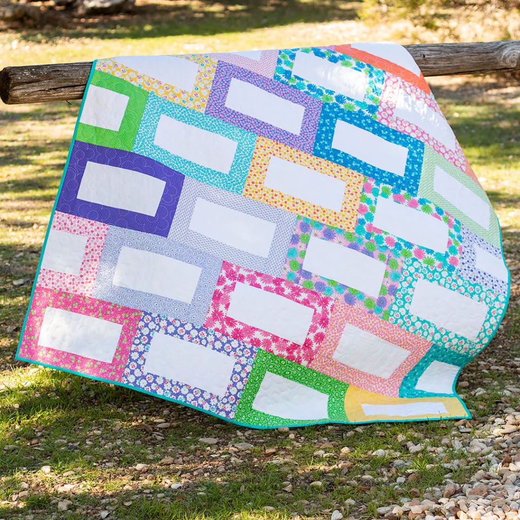 This quilt can be made with one solid Jolly Bar and one patterned Jelly