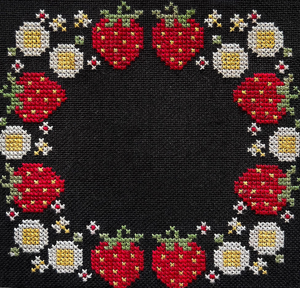 Strawberry Wreath Cross Stitch Pattern