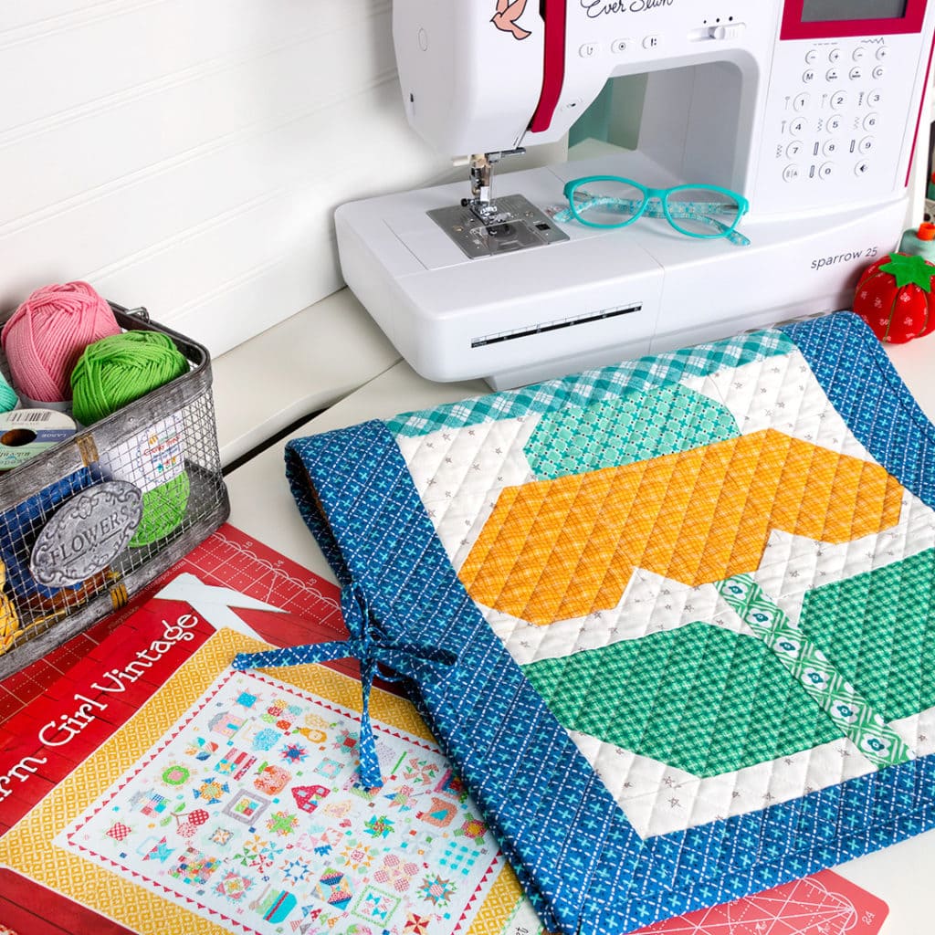 Patchwork Society June Tutorial-Quilted Sewing Machine Cover